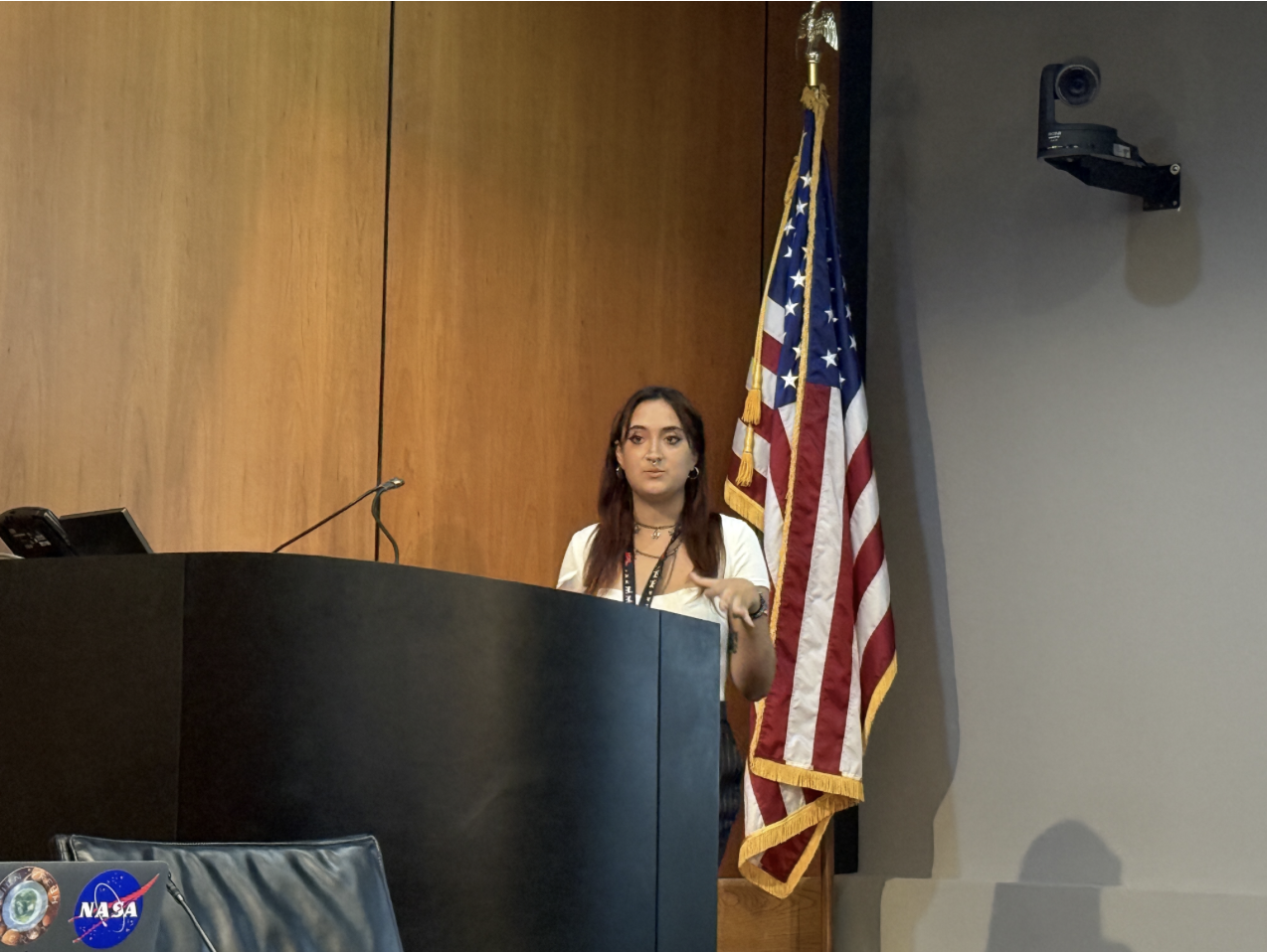 Lexi Azoulay presenting coronagraph research at NASA JPL